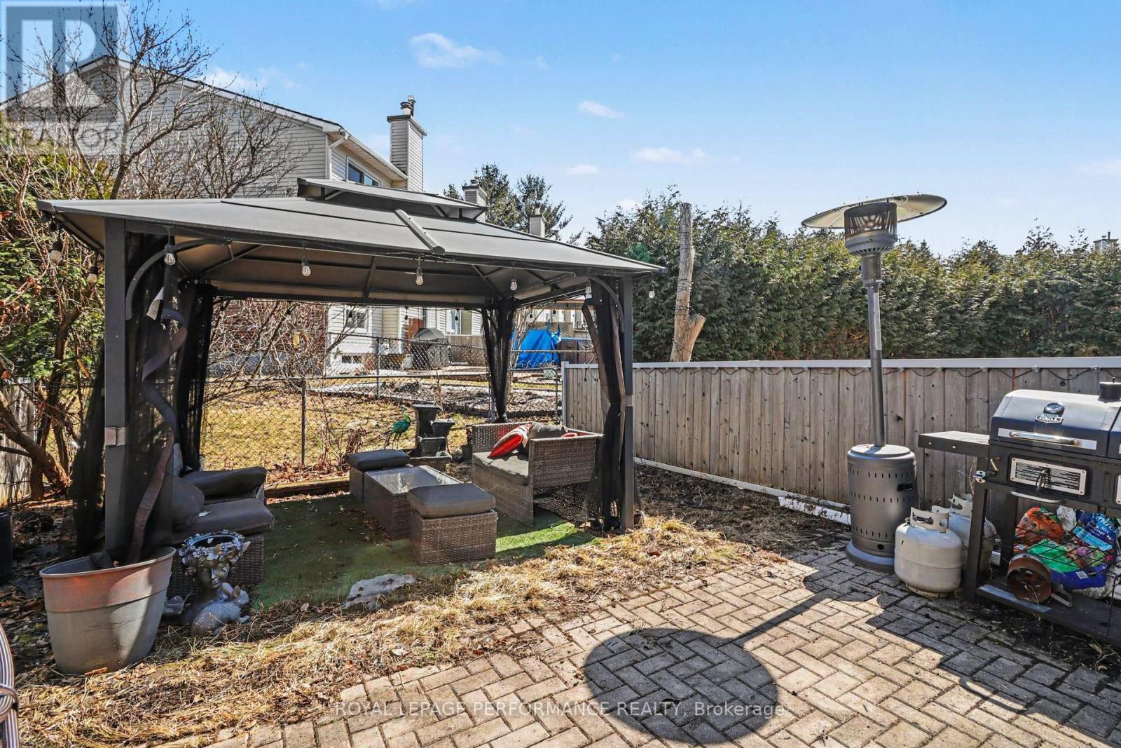 7004 Bilberry Drive, Ottawa, Ontario  K1C 3R6 - Photo 33 - X12982004