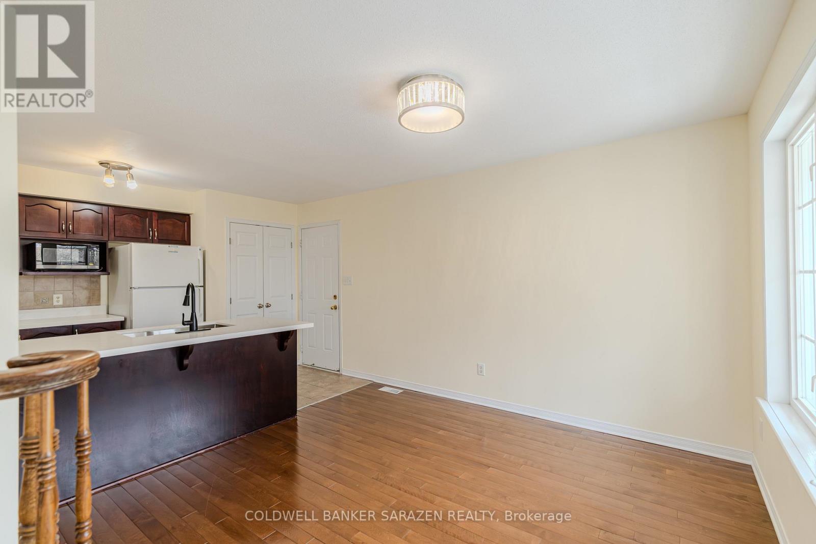 486 Wisteria Crescent, Ottawa, Ontario  K1V 0N6 - Photo 13 - X12982030