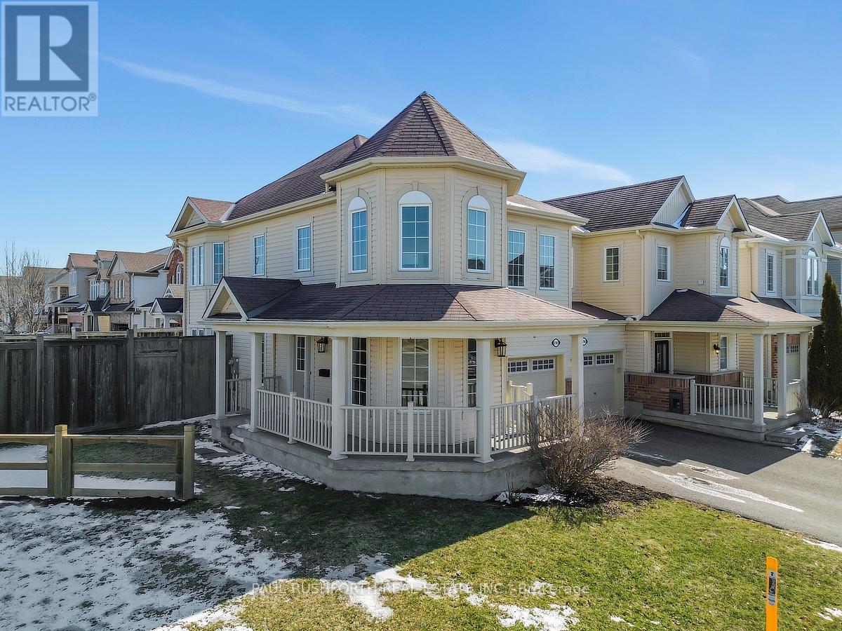 2782 Grand Canal Street, Ottawa, Ontario  K2J 0T2 - Photo 2 - X12982036