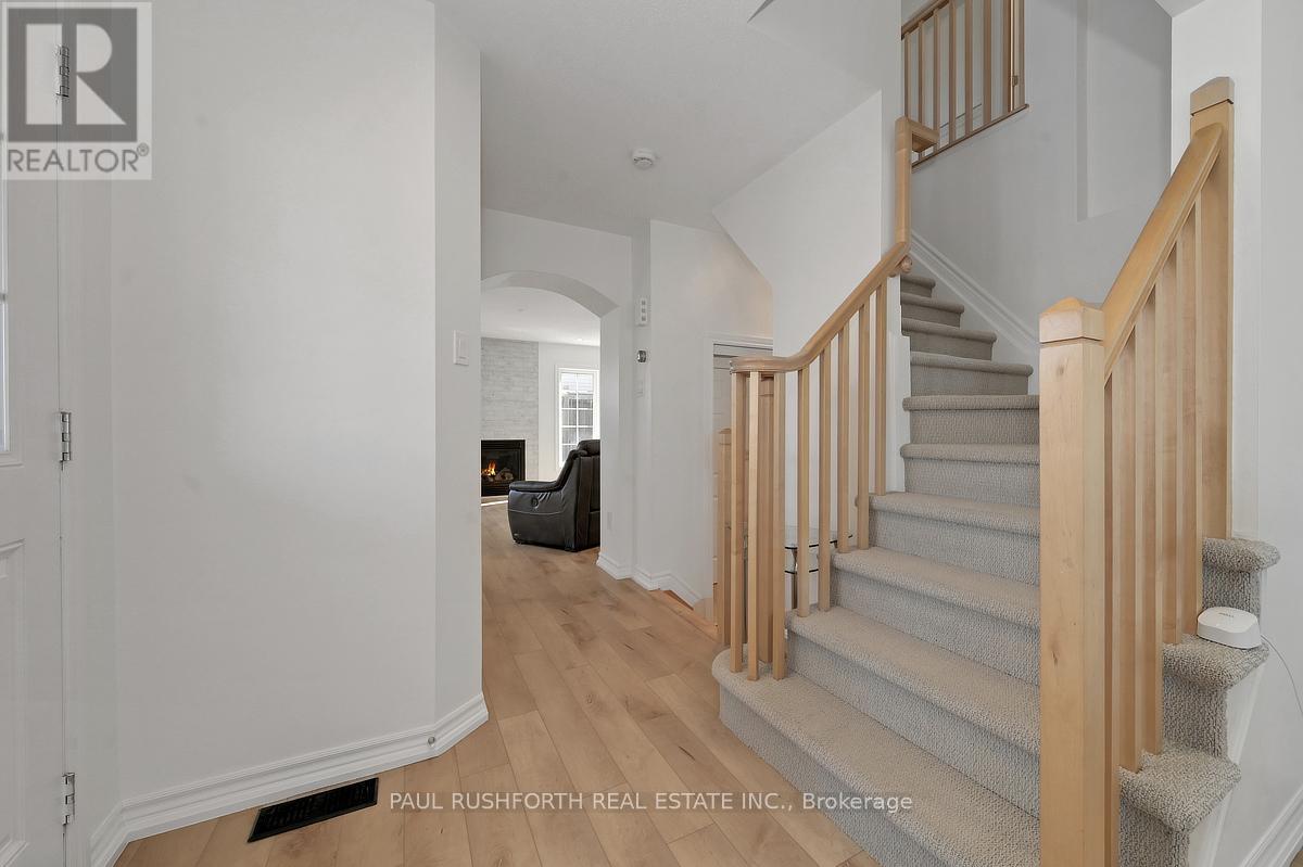 2782 Grand Canal Street, Ottawa, Ontario  K2J 0T2 - Photo 4 - X12982036