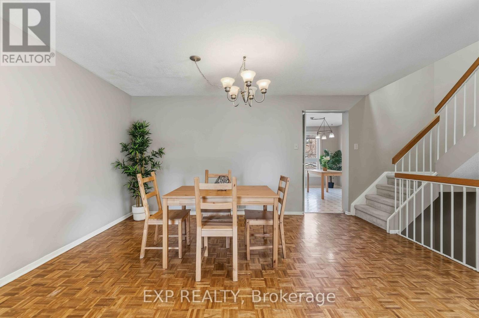 E - 1 Crestlea Crescent, Ottawa, Ontario  K2G 4N1 - Photo 12 - X12982110