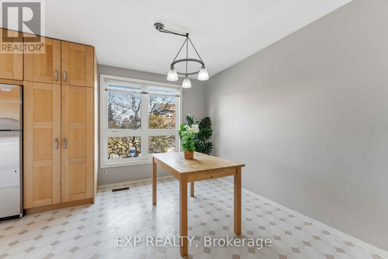 E - 1 Crestlea Crescent, Ottawa, Ontario  K2G 4N1 - Photo 15 - X12982110