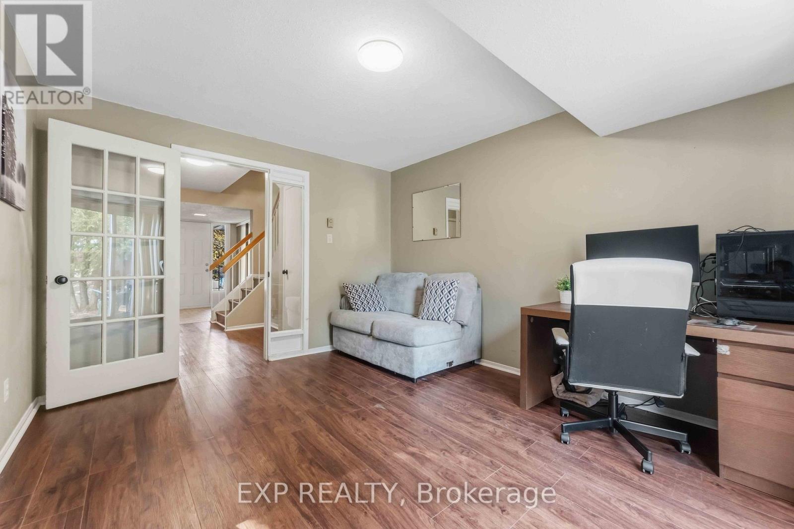 E - 1 Crestlea Crescent, Ottawa, Ontario  K2G 4N1 - Photo 7 - X12982110