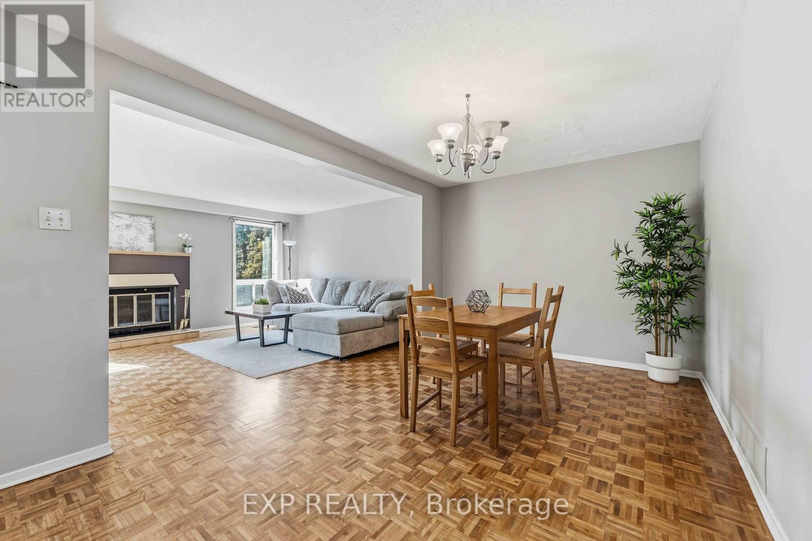 E - 1 Crestlea Crescent, Ottawa, Ontario  K2G 4N1 - Photo 9 - X12982110