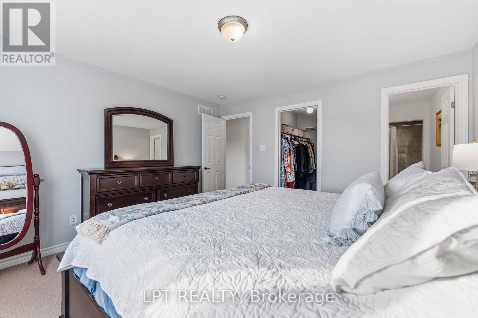 782 Maloja Way, Ottawa, Ontario  K2S 1B9 - Photo 13 - X12982218