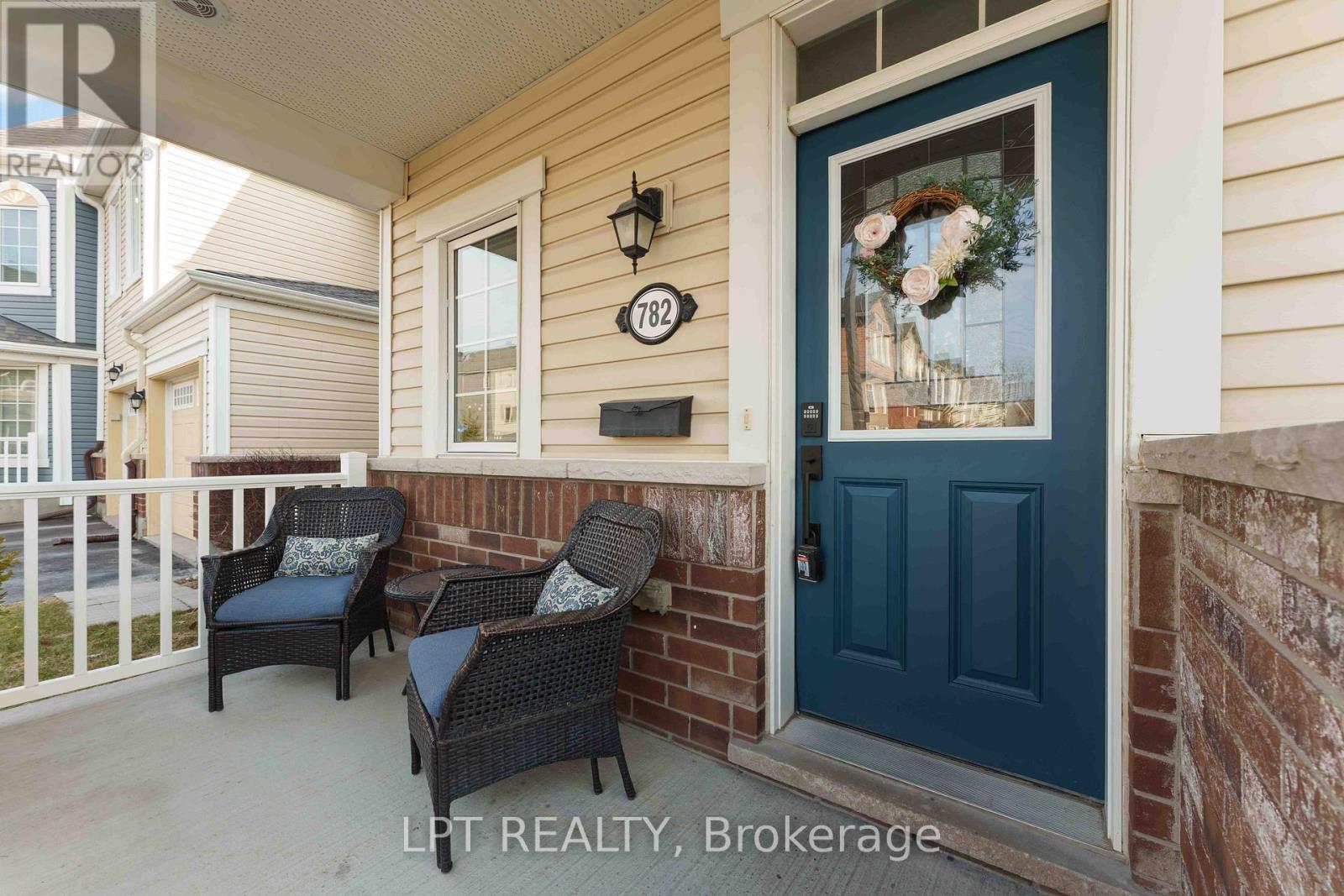 782 Maloja Way, Ottawa, Ontario  K2S 1B9 - Photo 2 - X12982218