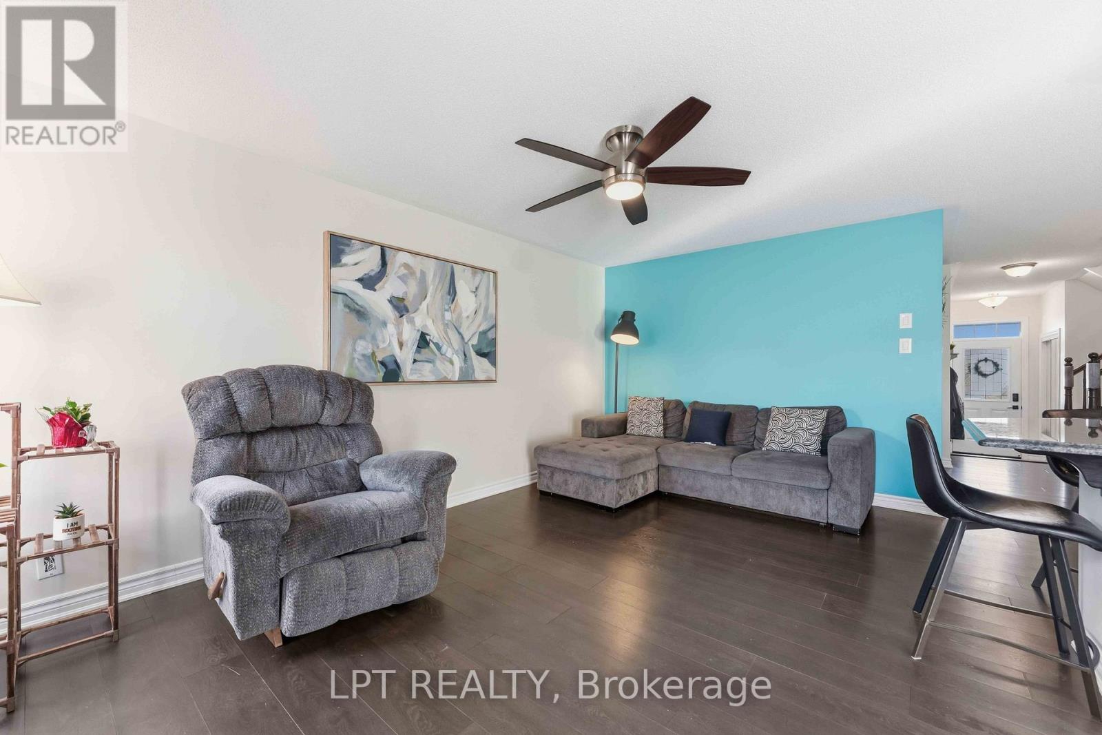 782 Maloja Way, Ottawa, Ontario  K2S 1B9 - Photo 5 - X12982218