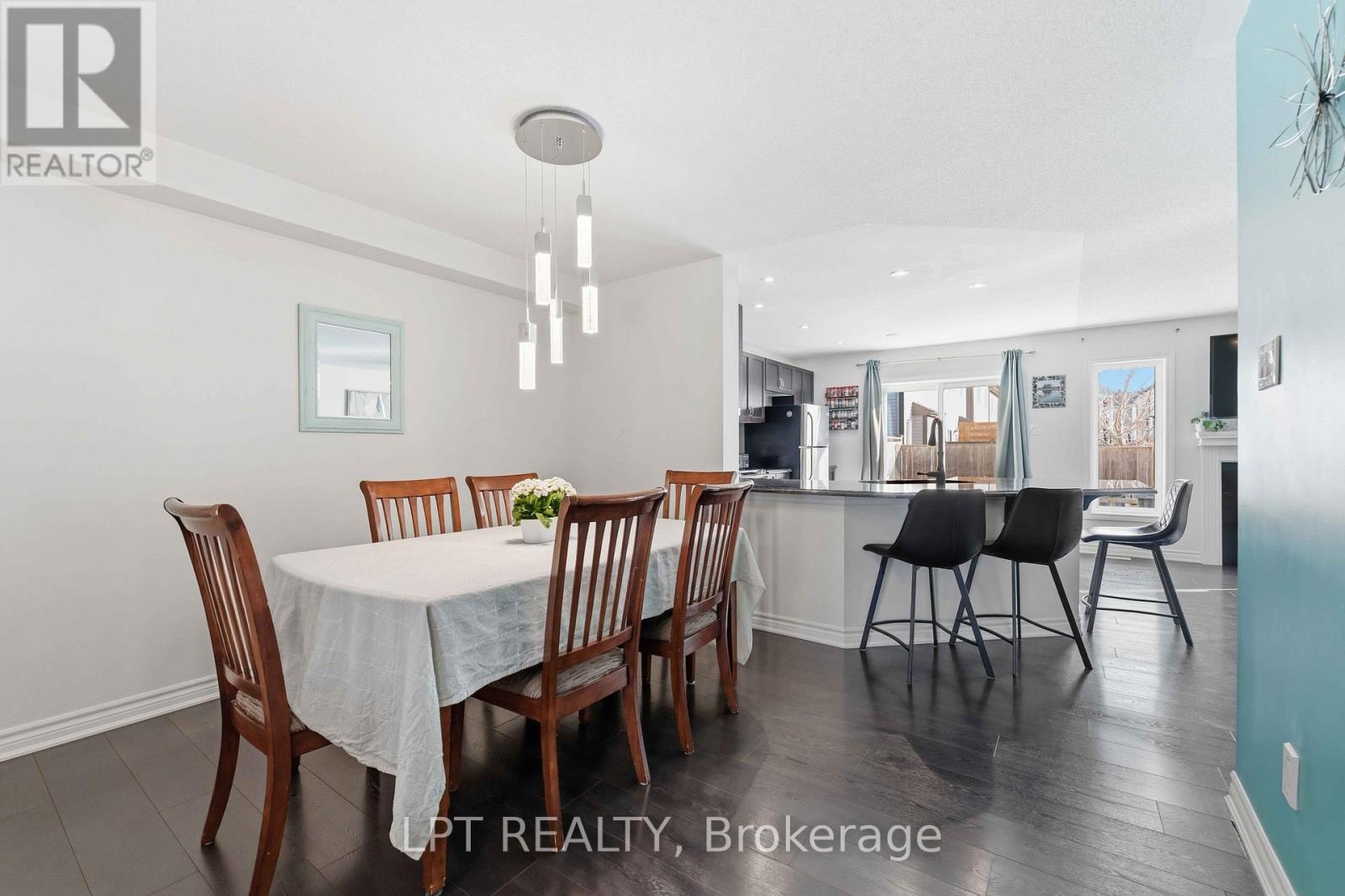 782 Maloja Way, Ottawa, Ontario  K2S 1B9 - Photo 7 - X12982218