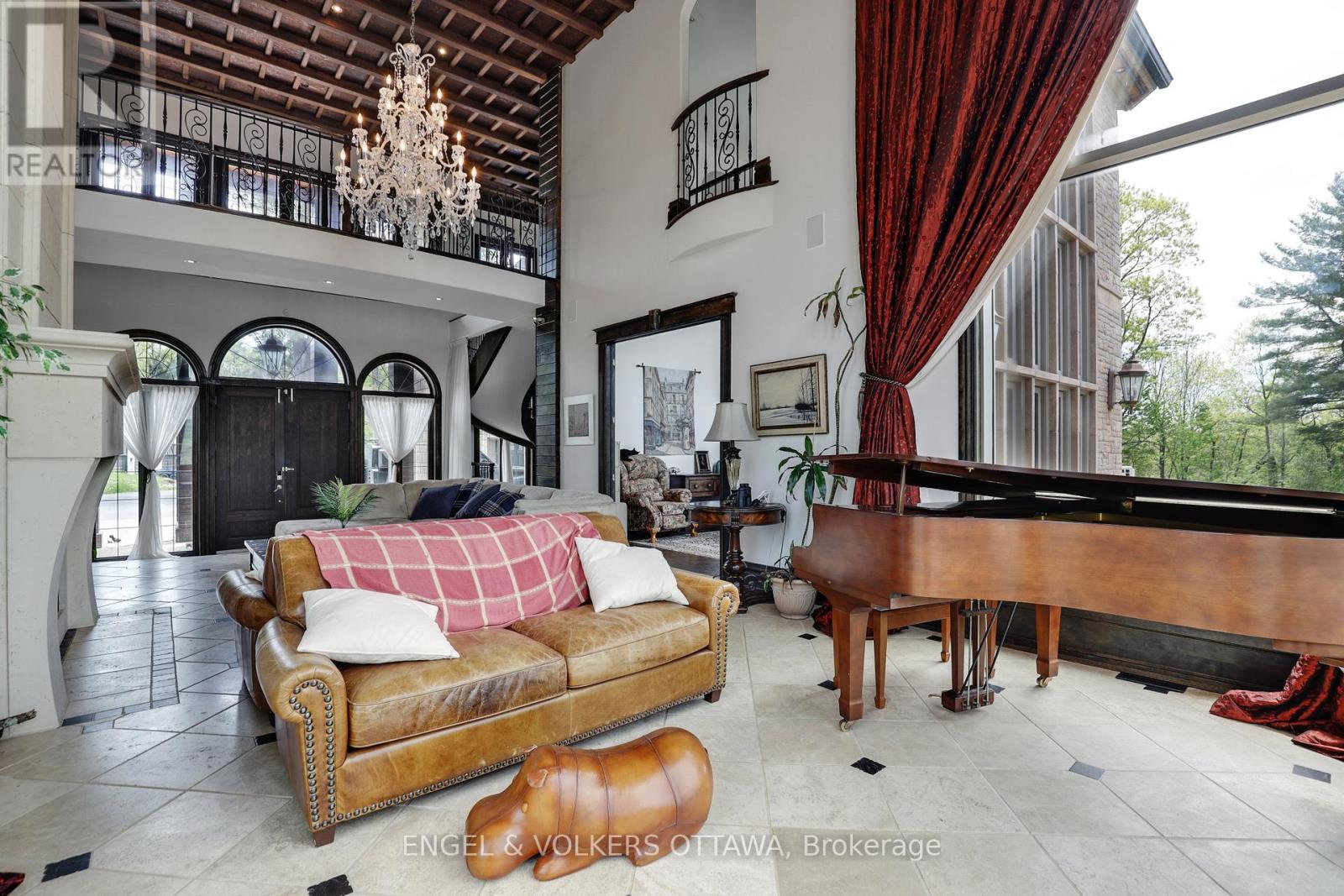 2892 Presquile Road, Alfred And Plantagenet, Ontario  K0B 1J0 - Photo 10 - X12982242