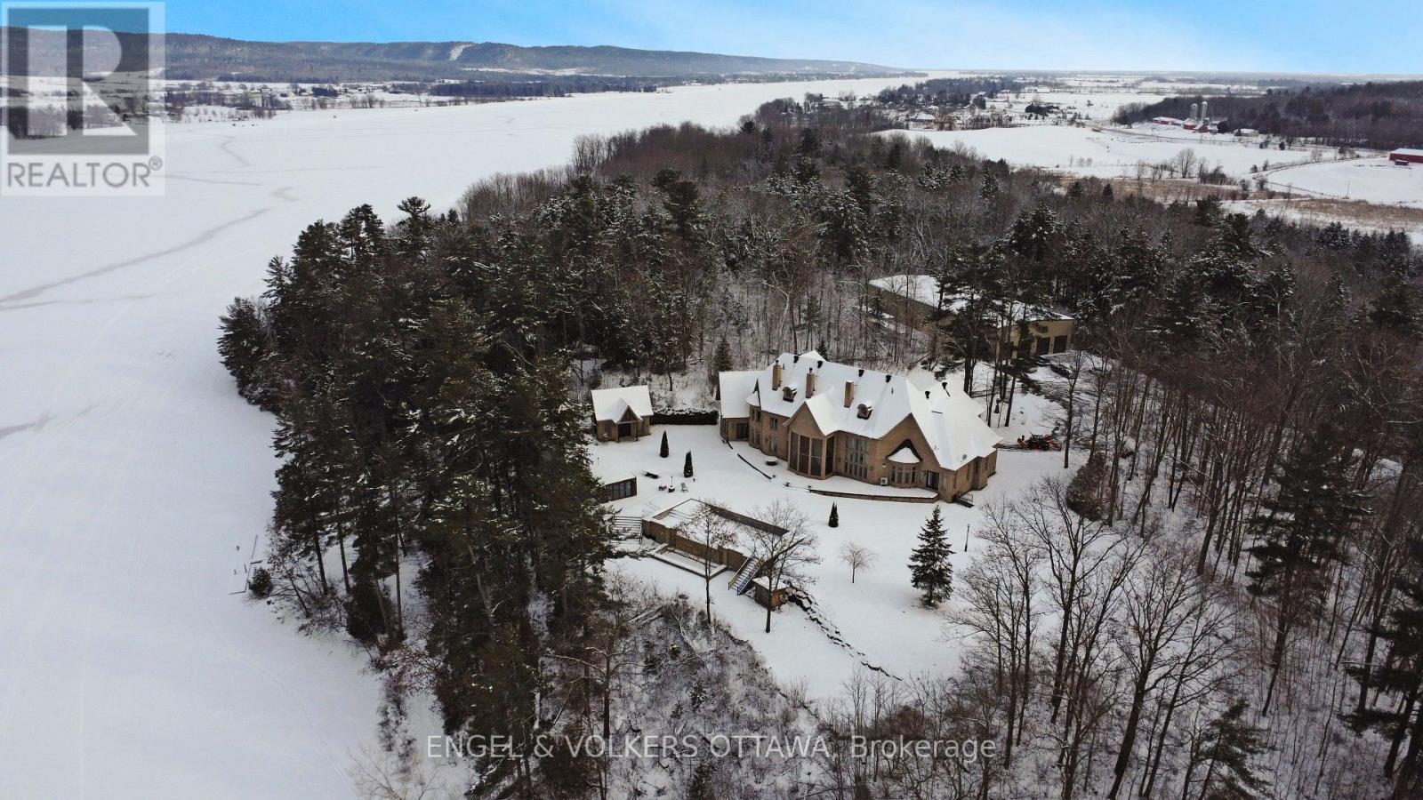 2892 Presquile Road, Alfred And Plantagenet, Ontario  K0B 1J0 - Photo 39 - X12982242