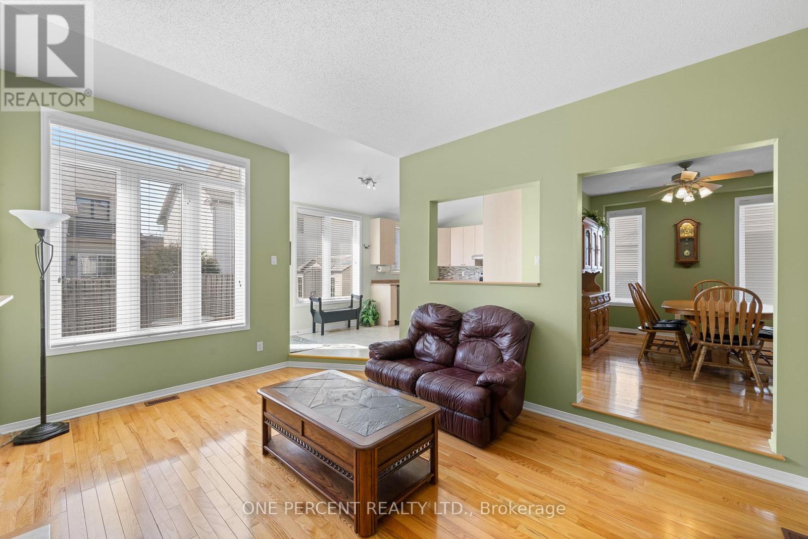 2113 Hallendale Street, Ottawa, Ontario  K4A 4S1 - Photo 10 - X12982256