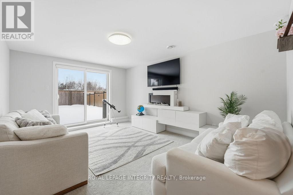 605 Enclave Lane, Clarence-Rockland, Ontario  K4K 0M8 - Photo 34 - X12982290