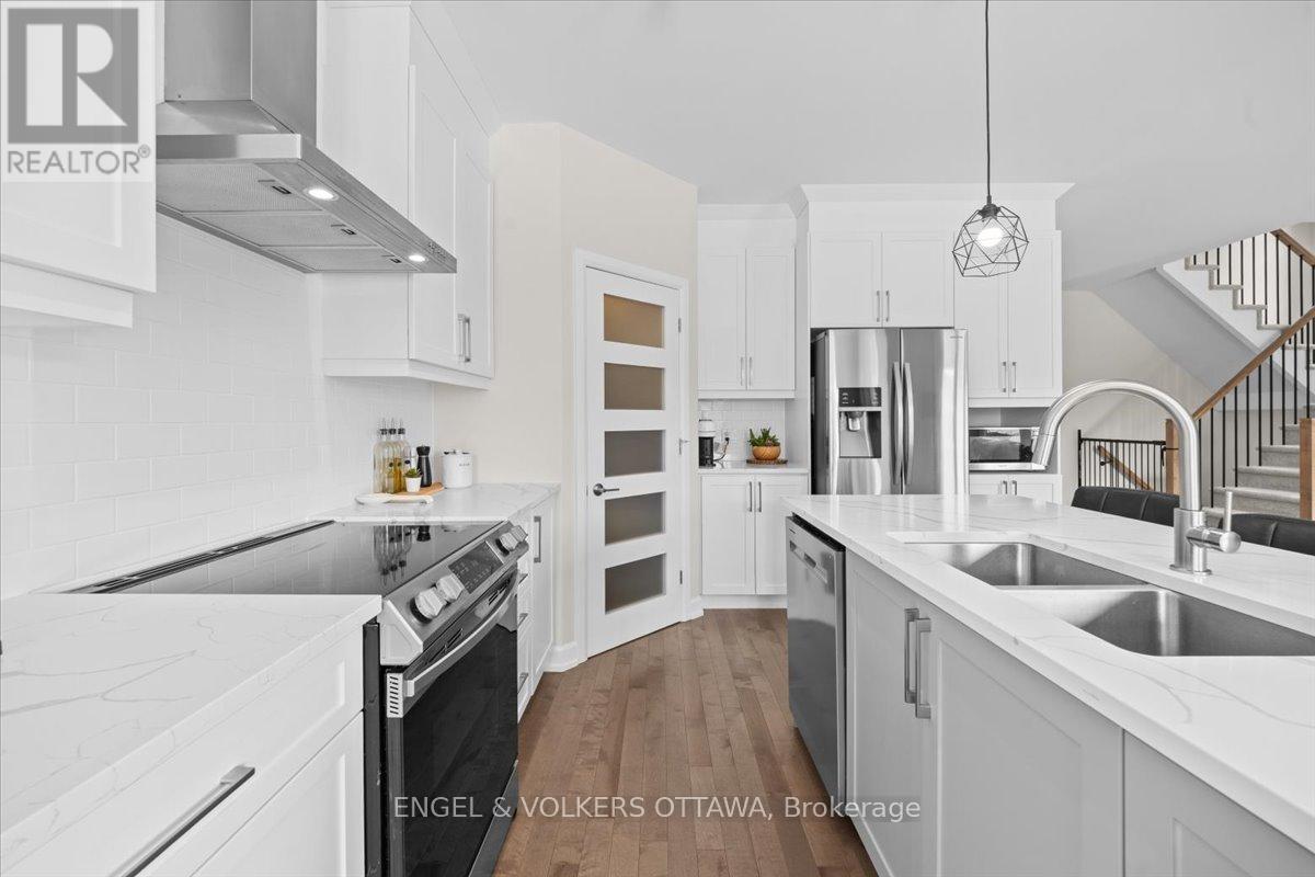 624 Geneva Crescent, Russell, Ontario  K0A 1W0 - Photo 11 - X12822734