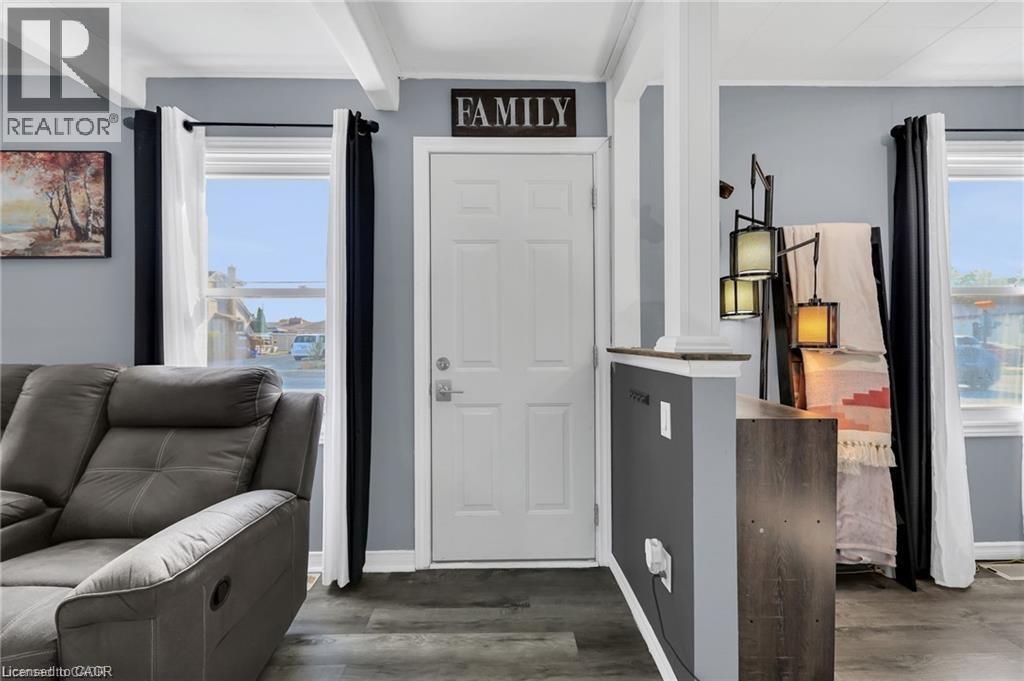 104 Southworth Street, Welland, Ontario  L3B 1Y8 - Photo 4 - 40819508