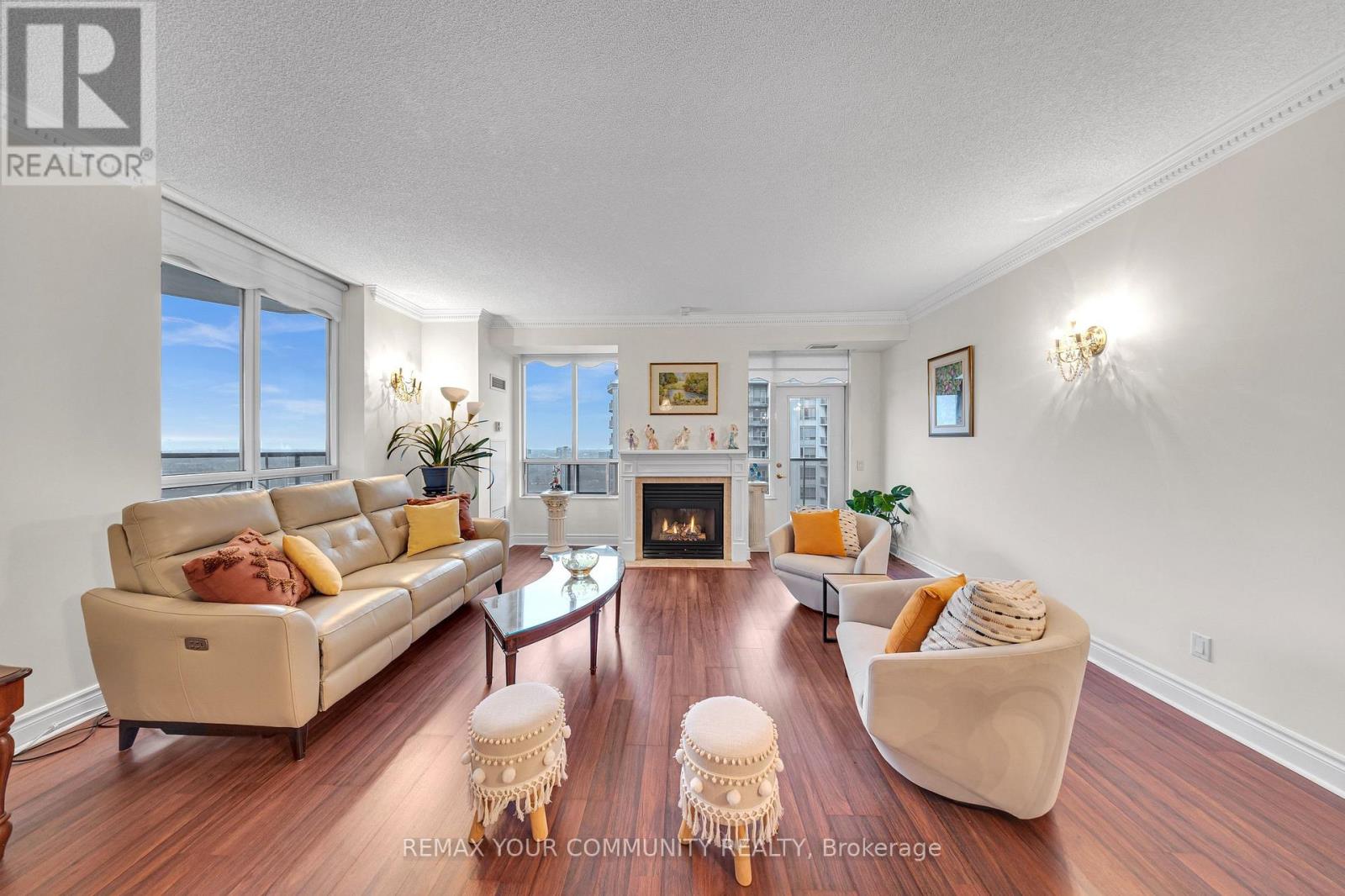 3005 - 35 Kingsbridge Garden Circle, Mississauga, Ontario L5R 3Z5 - Photo 2 - W12980214