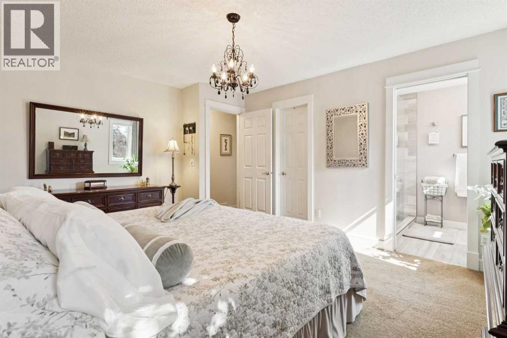 41 Shannon Circle SW, Calgary, Alberta  T2Y 2K4 - Photo 17 - A2268909