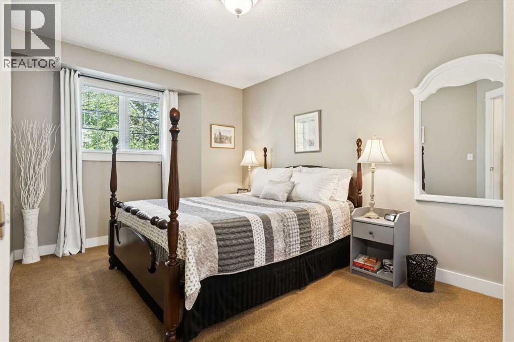 41 Shannon Circle SW, Calgary, Alberta  T2Y 2K4 - Photo 19 - A2268909