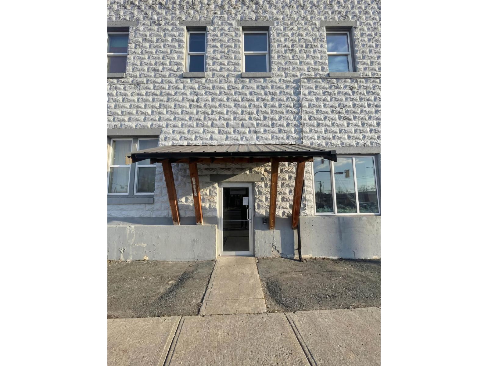 32995 1st Avenue, Mission, British Columbia  V2V 1G1 - Photo 2 - C8077715