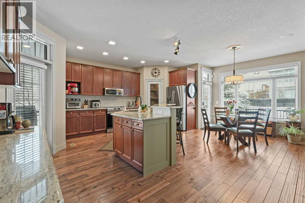 198 Westland Street, Okotoks, Alberta  T1S 0B4 - Photo 9 - A2295416