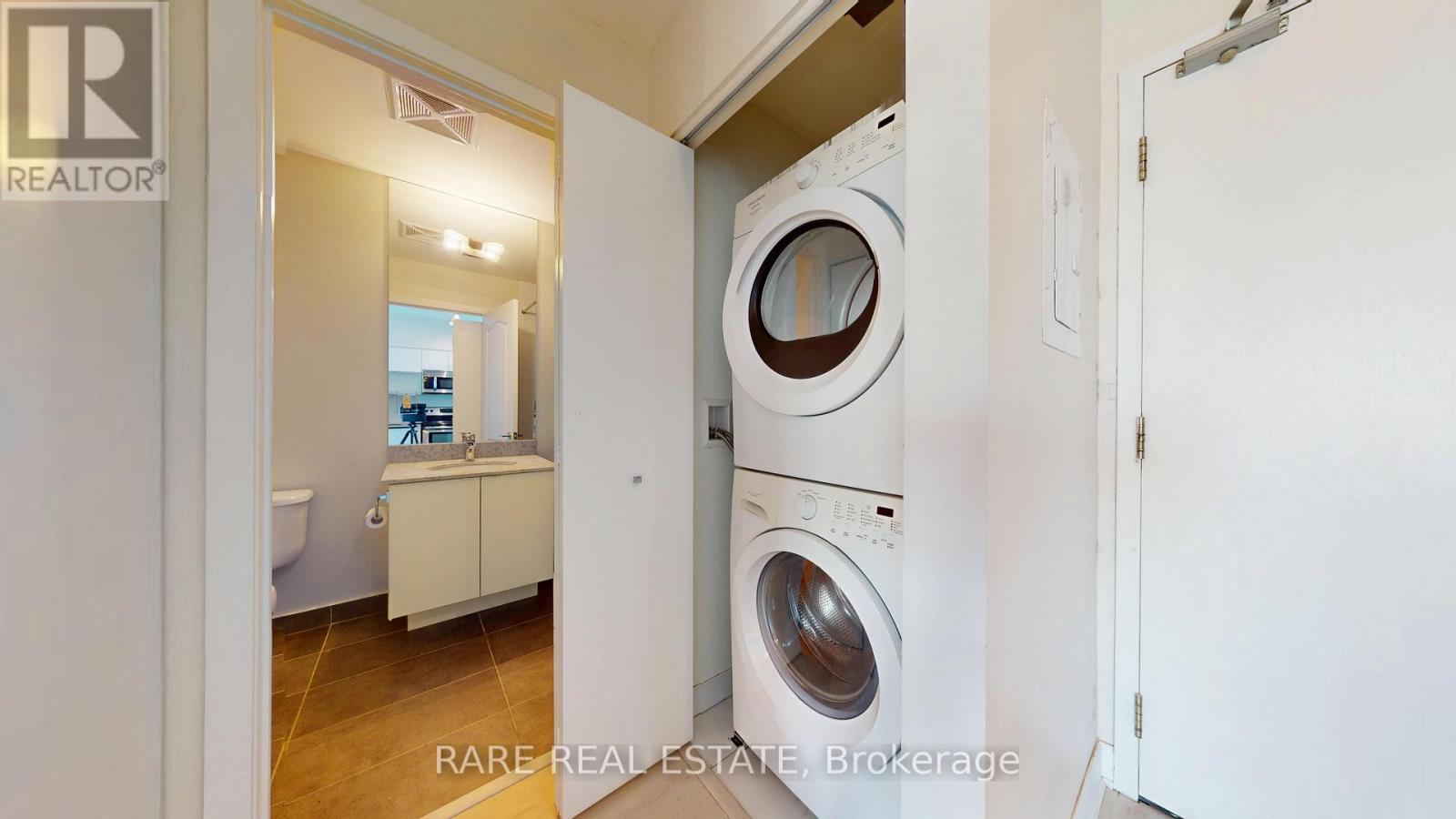 2402 - 150 East Liberty Street, Toronto, Ontario  M6K 3R5 - Photo 15 - C12978380