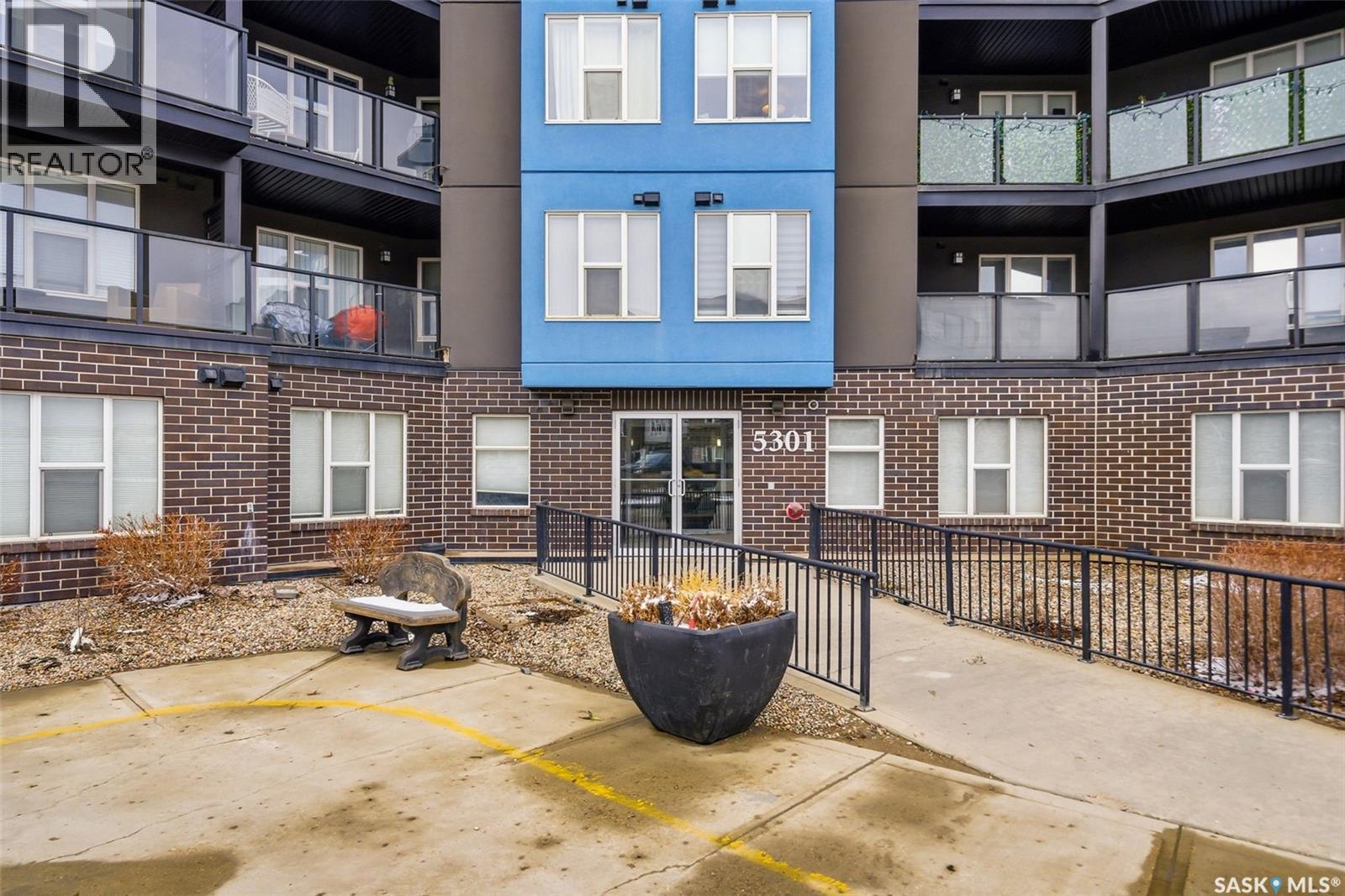 120 5301 Universal Crescent, Regina, Saskatchewan  S4W 0L2 - Photo 2 - SK032571