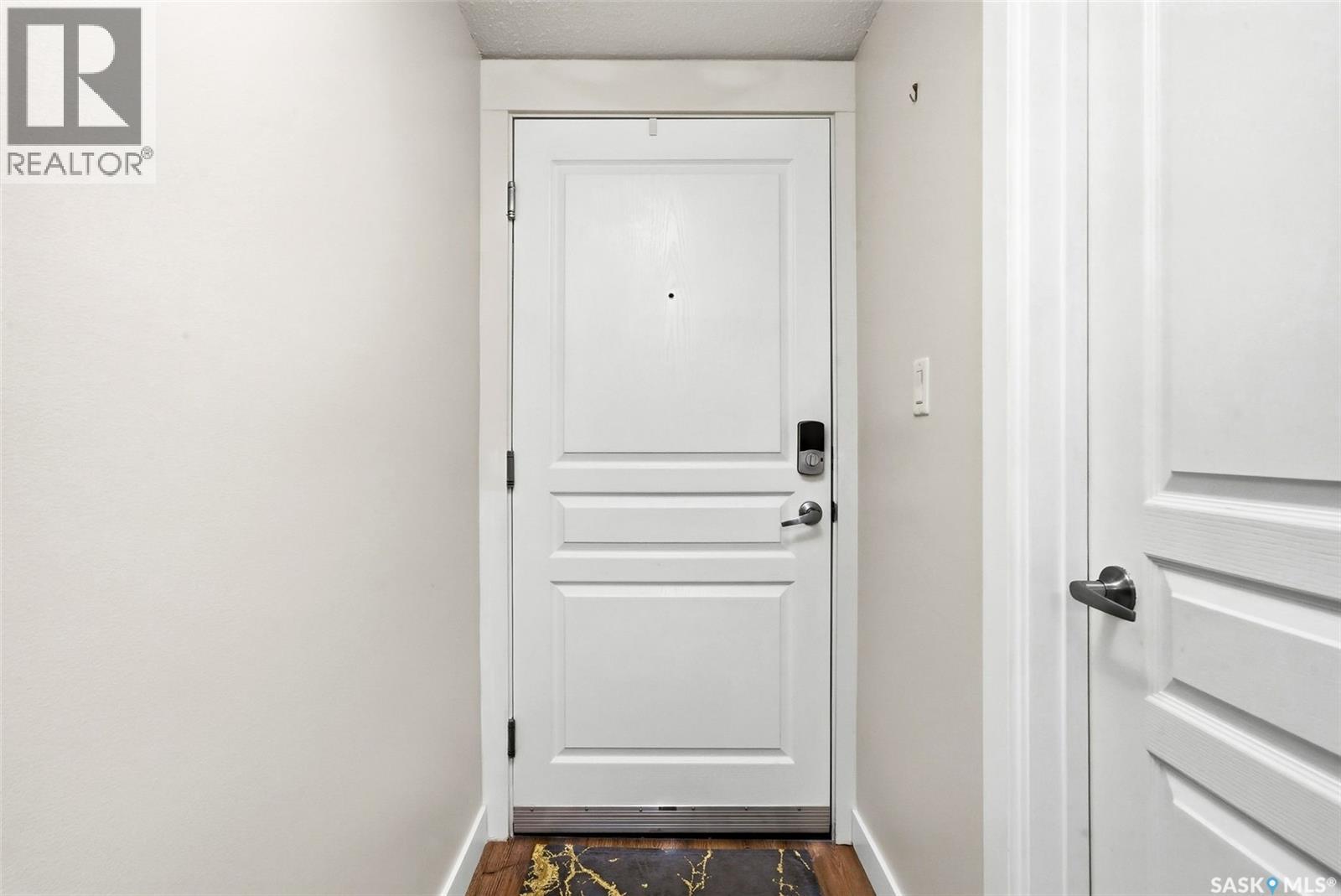 120 5301 Universal Crescent, Regina, Saskatchewan  S4W 0L2 - Photo 4 - SK032571