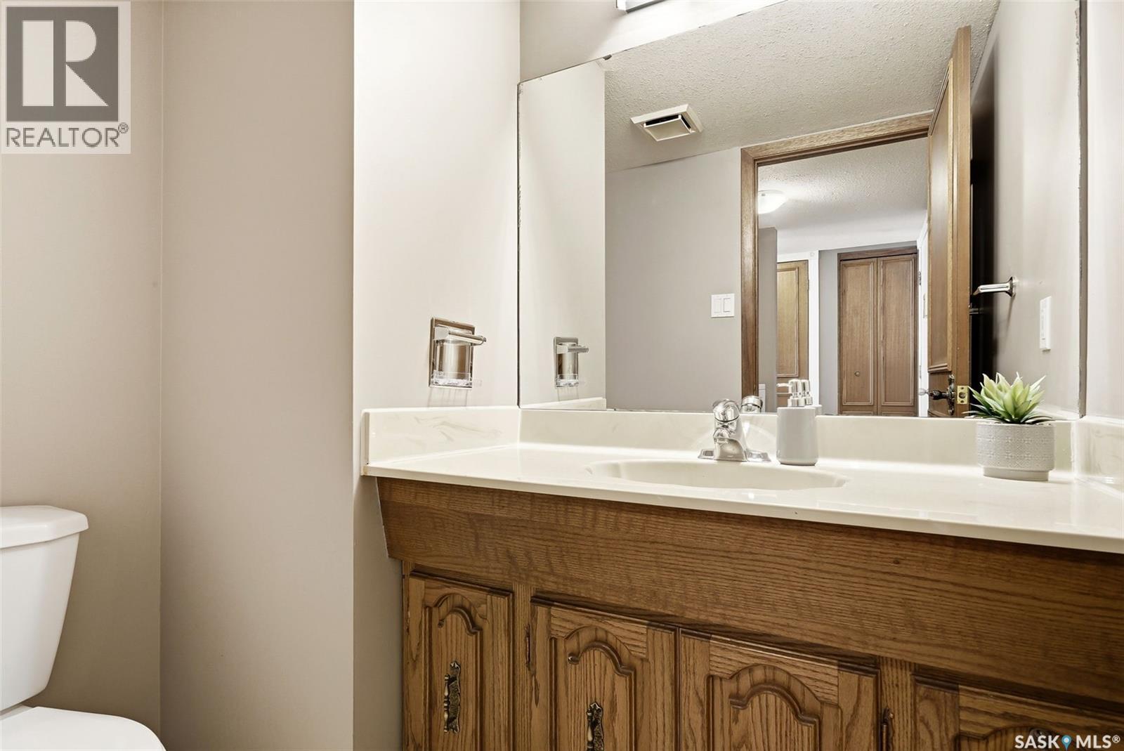 2102 Cunning Crescent, Regina, Saskatchewan  S4V 0M8 - Photo 14 - SK032459