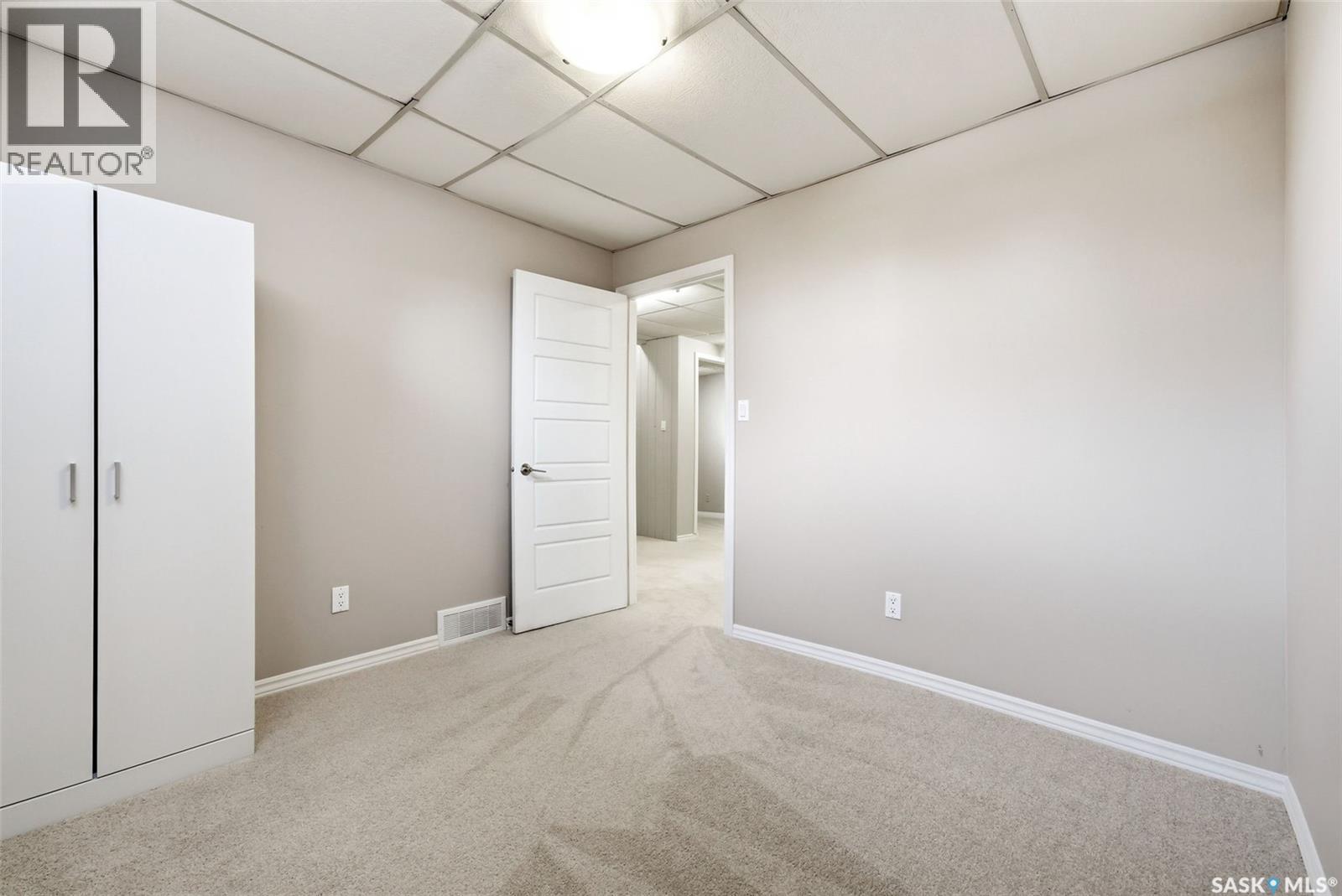 2102 Cunning Crescent, Regina, Saskatchewan  S4V 0M8 - Photo 33 - SK032459