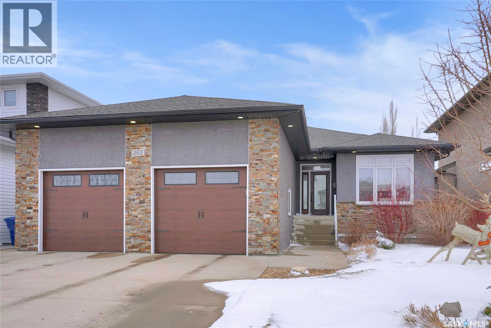 262 Blue Sage Drive, Moose Jaw, Saskatchewan  S6J 1N5 - Photo 2 - SK032434
