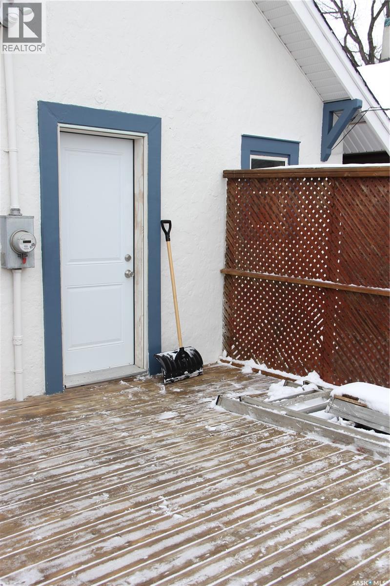 3007 Dewdney Avenue, Regina, Saskatchewan  S4T 0Y3 - Photo 5 - SK032328