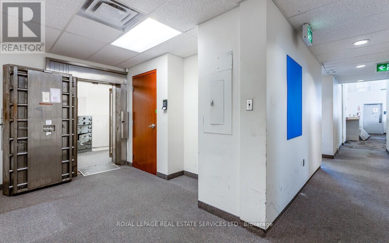 31 King Street, St. Catharines (Downtown), Ontario  L2R 3H1 - Photo 14 - X12973510