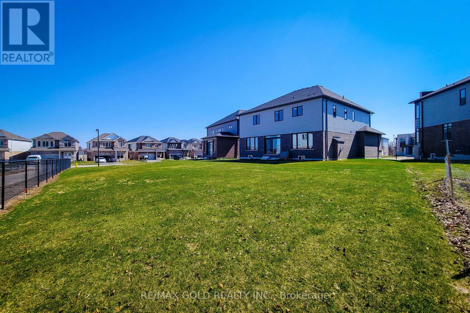 43 Mears Place, Brant (Paris), Ontario  N3L 0M6 - Photo 42 - X12978530