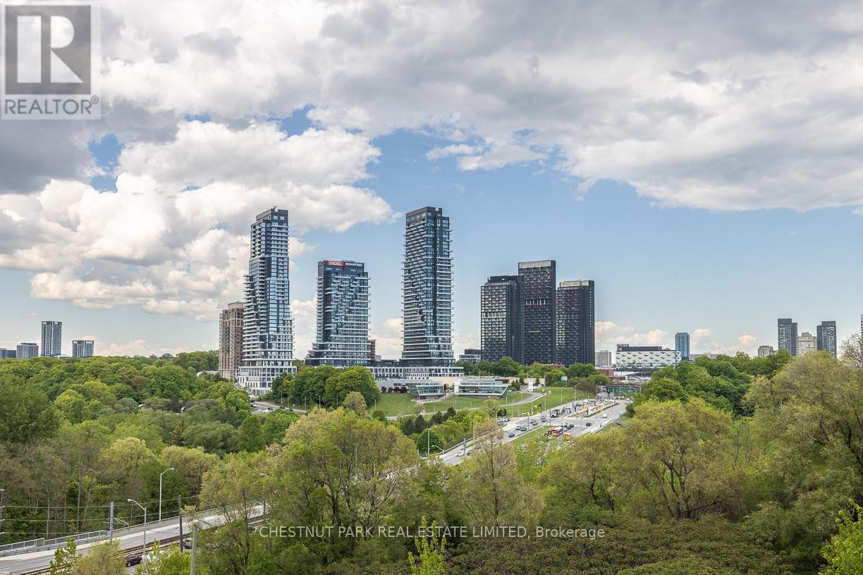 306 - 35 Brian Peck Crescent, Toronto, Ontario  M4G 0A5 - Photo 2 - C12981990