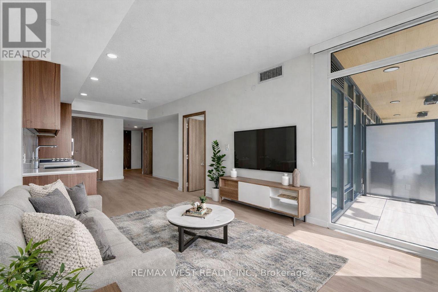 5709 - 1 Concord Cityplace Way, Toronto, Ontario  M5V 0X3 - Photo 11 - C12982098