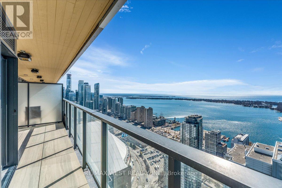 5709 - 1 Concord Cityplace Way, Toronto, Ontario  M5V 0X3 - Photo 17 - C12982098