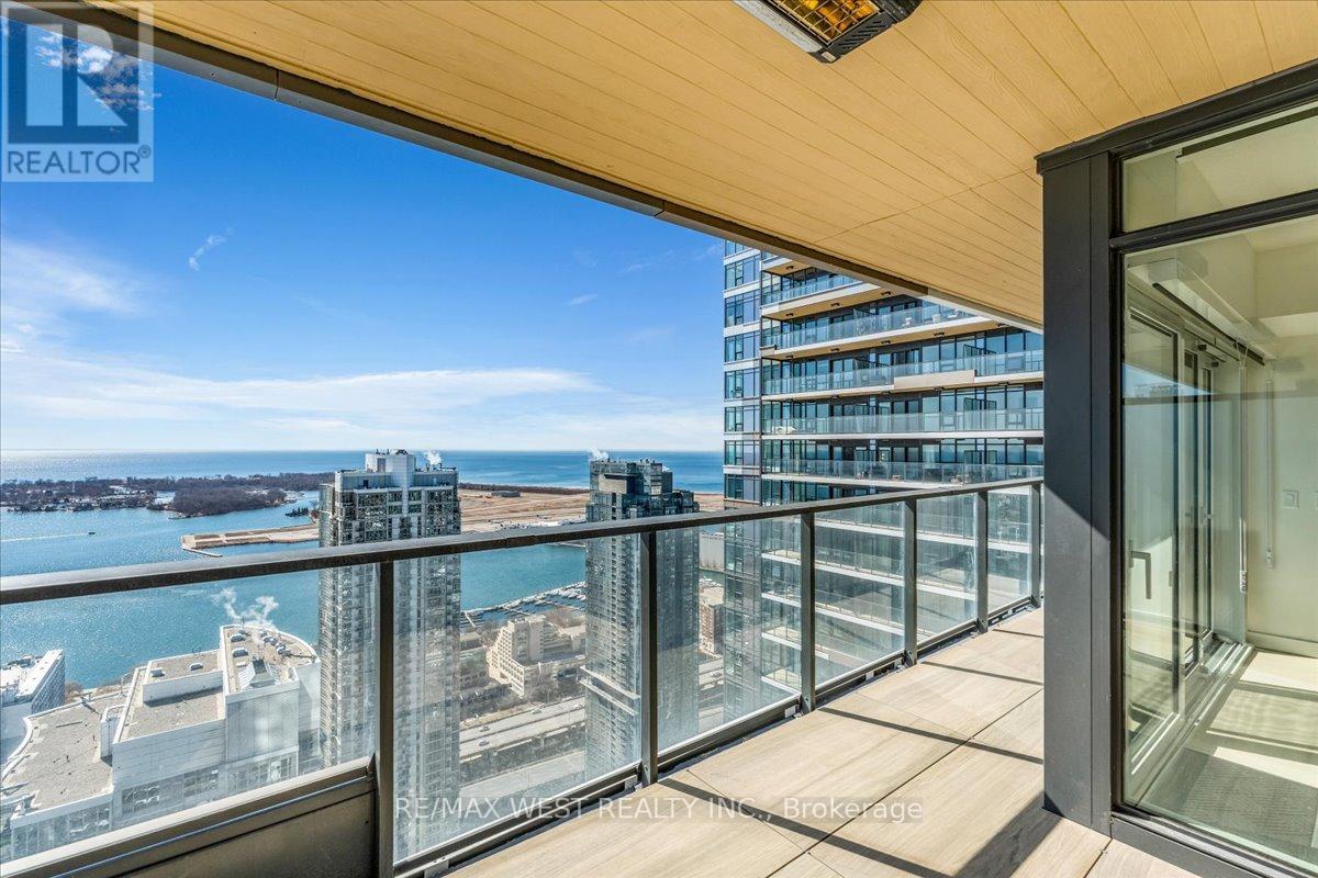 5709 - 1 Concord Cityplace Way, Toronto, Ontario  M5V 0X3 - Photo 20 - C12982098