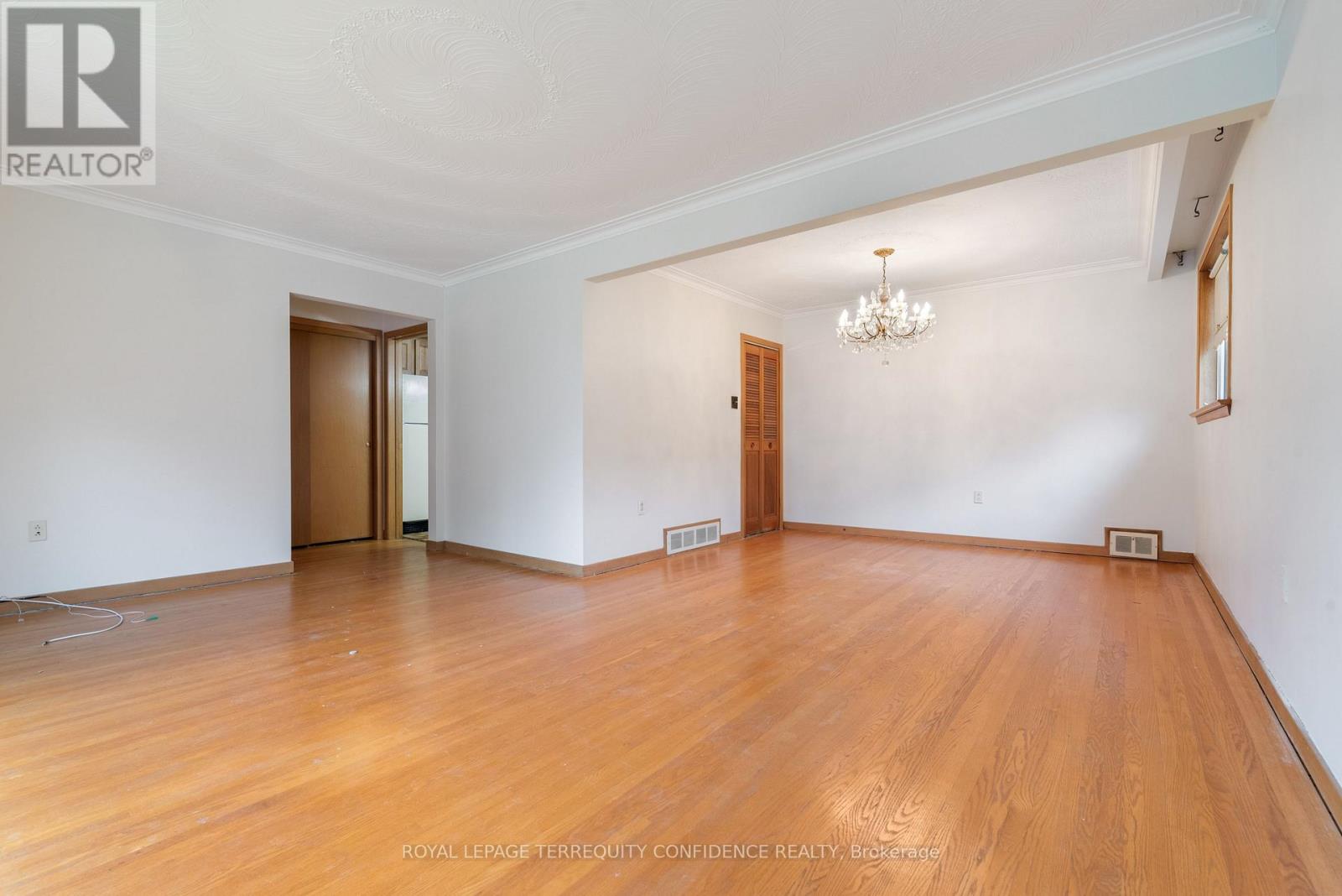 50 Wynn Road, Toronto, Ontario  M2R 1S9 - Photo 9 - C12982128