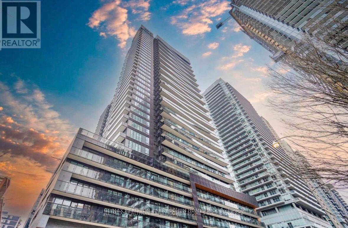 421 - 117 BROADWAY AVENUE, Toronto, Ontario