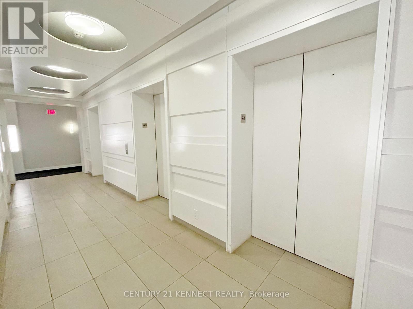 4802 - 14 York Street, Toronto, Ontario  M5J 2Z2 - Photo 2 - C12982170