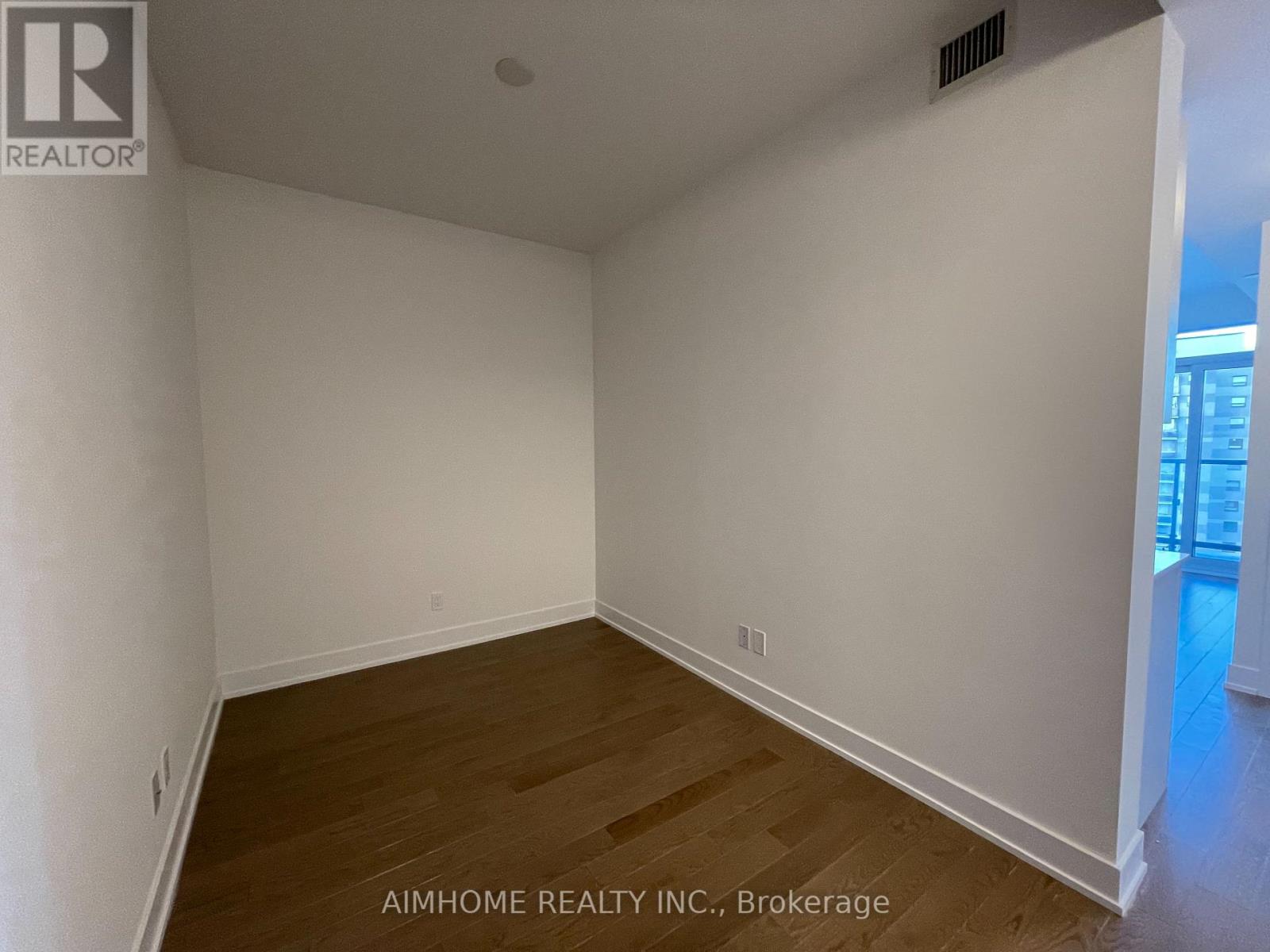 1905 - 181 Bedford Road, Toronto, Ontario  M5R 3P8 - Photo 11 - C12982188