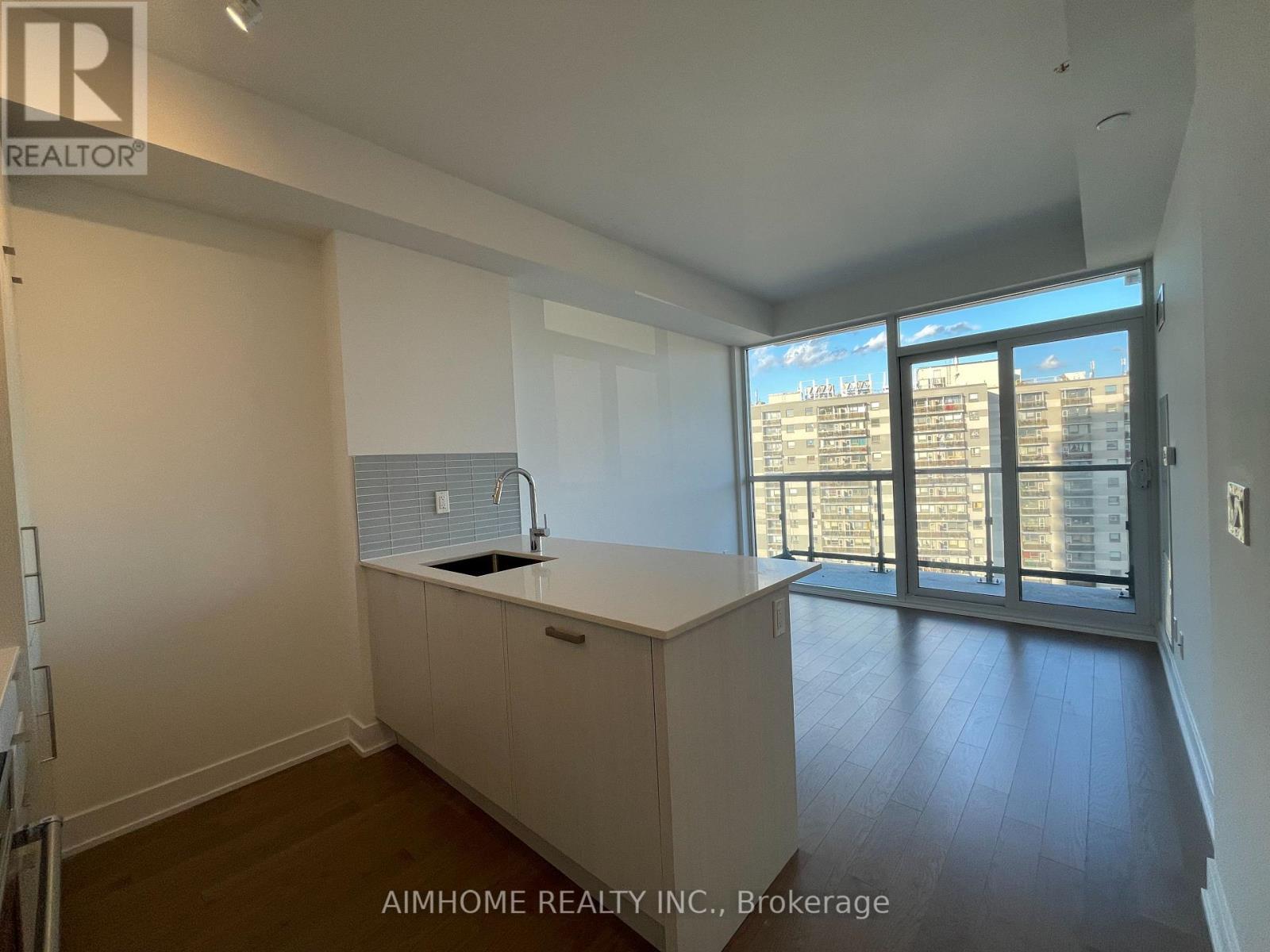 1905 - 181 Bedford Road, Toronto, Ontario  M5R 3P8 - Photo 6 - C12982188