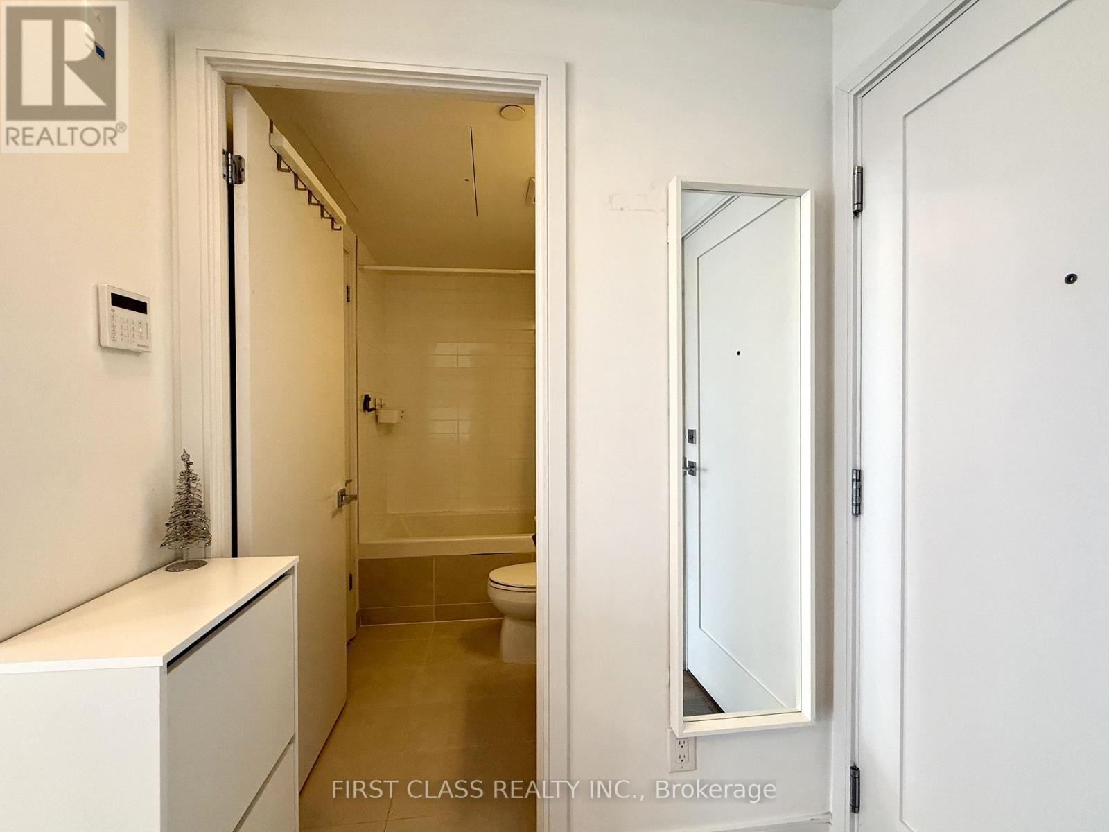 2609 - 57 St Joseph Street, Toronto, Ontario  M5S 0C5 - Photo 27 - C12982248