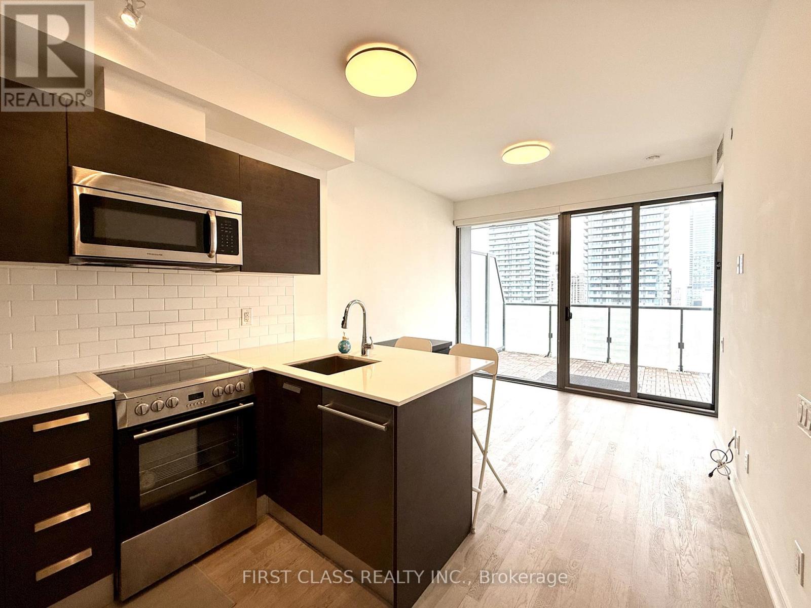 2609 - 57 St Joseph Street, Toronto, Ontario  M5S 0C5 - Photo 6 - C12982248