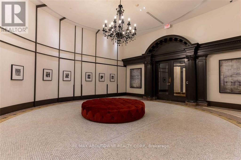 1811 - 197 Yonge Street, Toronto, Ontario  M5B 0C1 - Photo 27 - C12982294