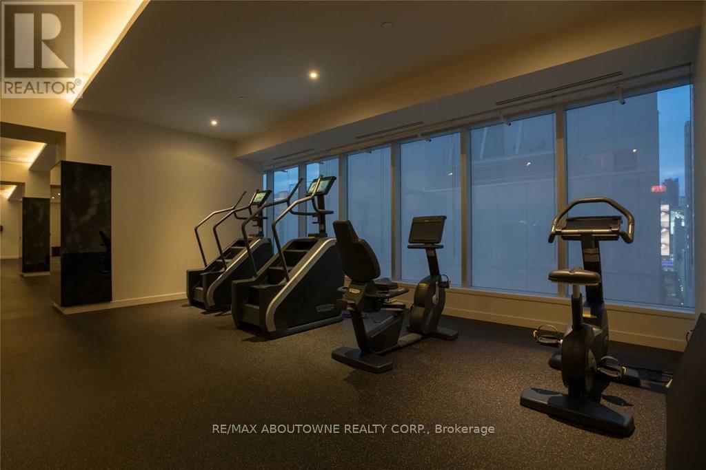 1811 - 197 Yonge Street, Toronto, Ontario  M5B 0C1 - Photo 28 - C12982294