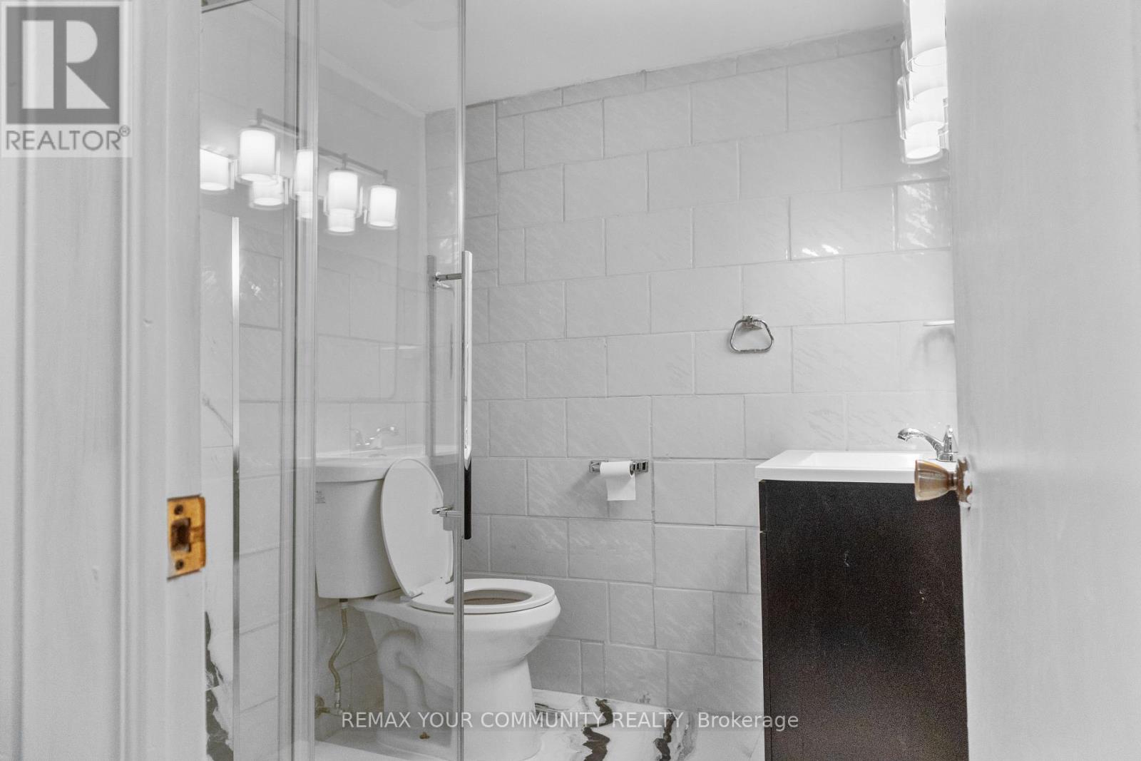 Lower - 2 Emmeline Crescent, Toronto, Ontario  M1S 1L2 - Photo 5 - E12982254