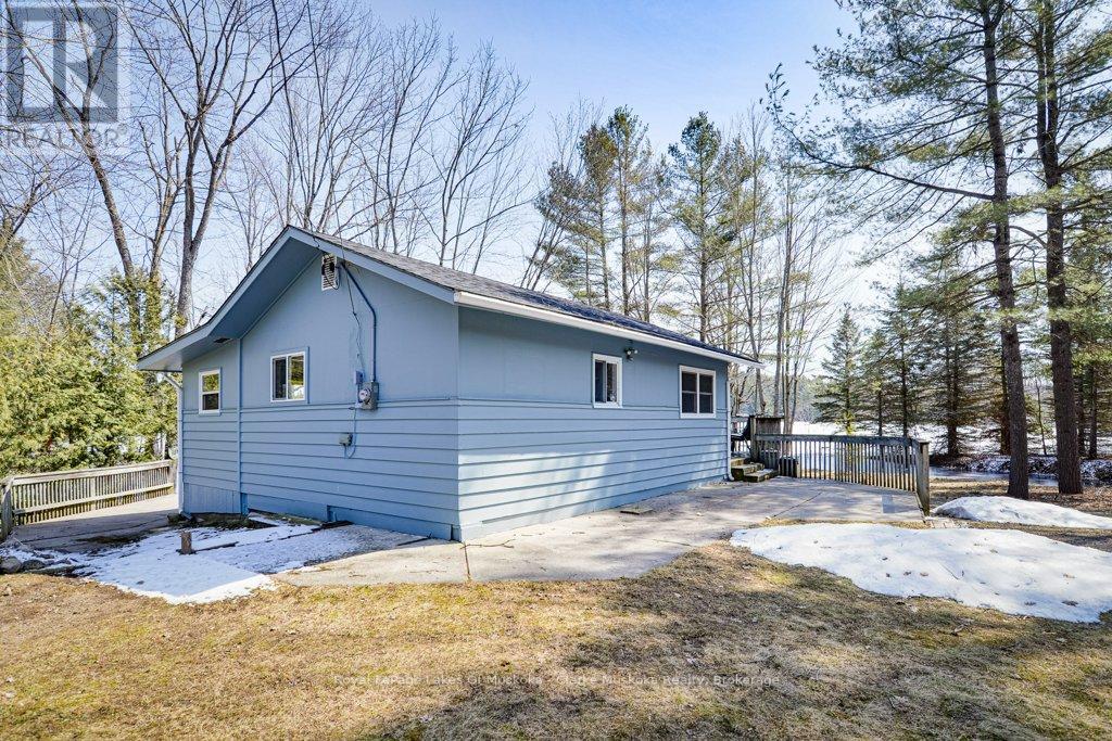 525 Hiawatha Road, Georgian Bay, Ontario  L0K 1S0 - Photo 14 - X12919424