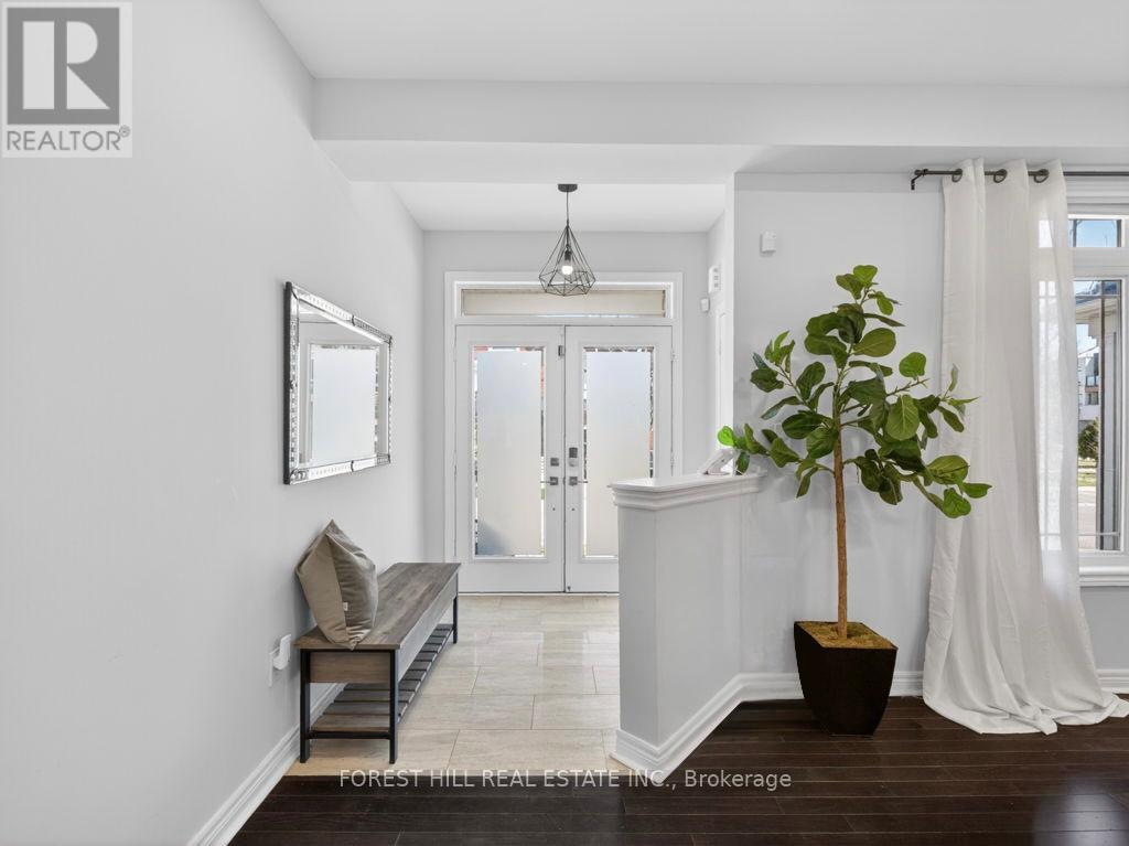 12 Wallenberg Drive, Vaughan, Ontario  L6A 4M1 - Photo 2 - N12974316