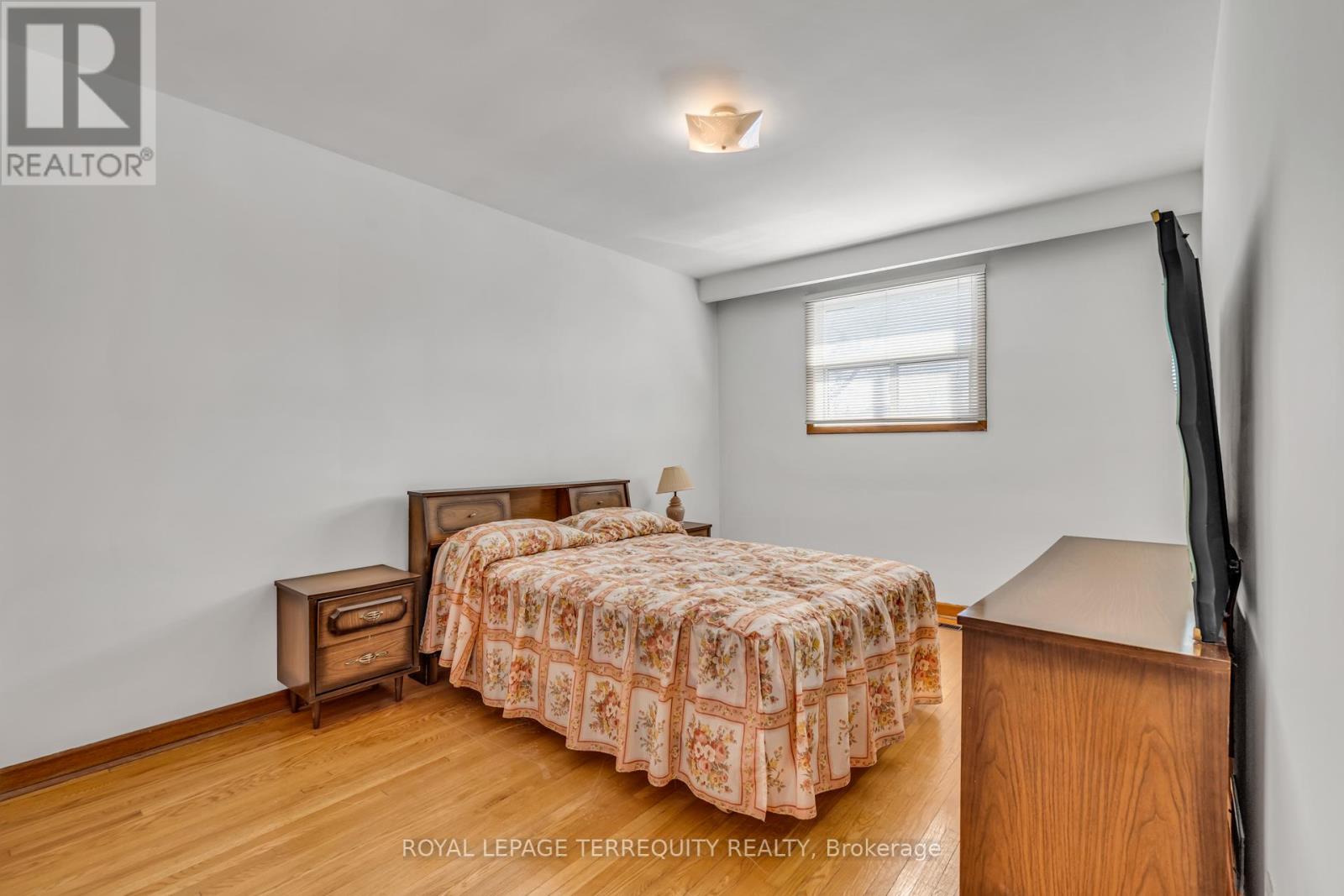 141 Harding Avenue, Toronto, Ontario  M6M 3A7 - Photo 14 - W12800622