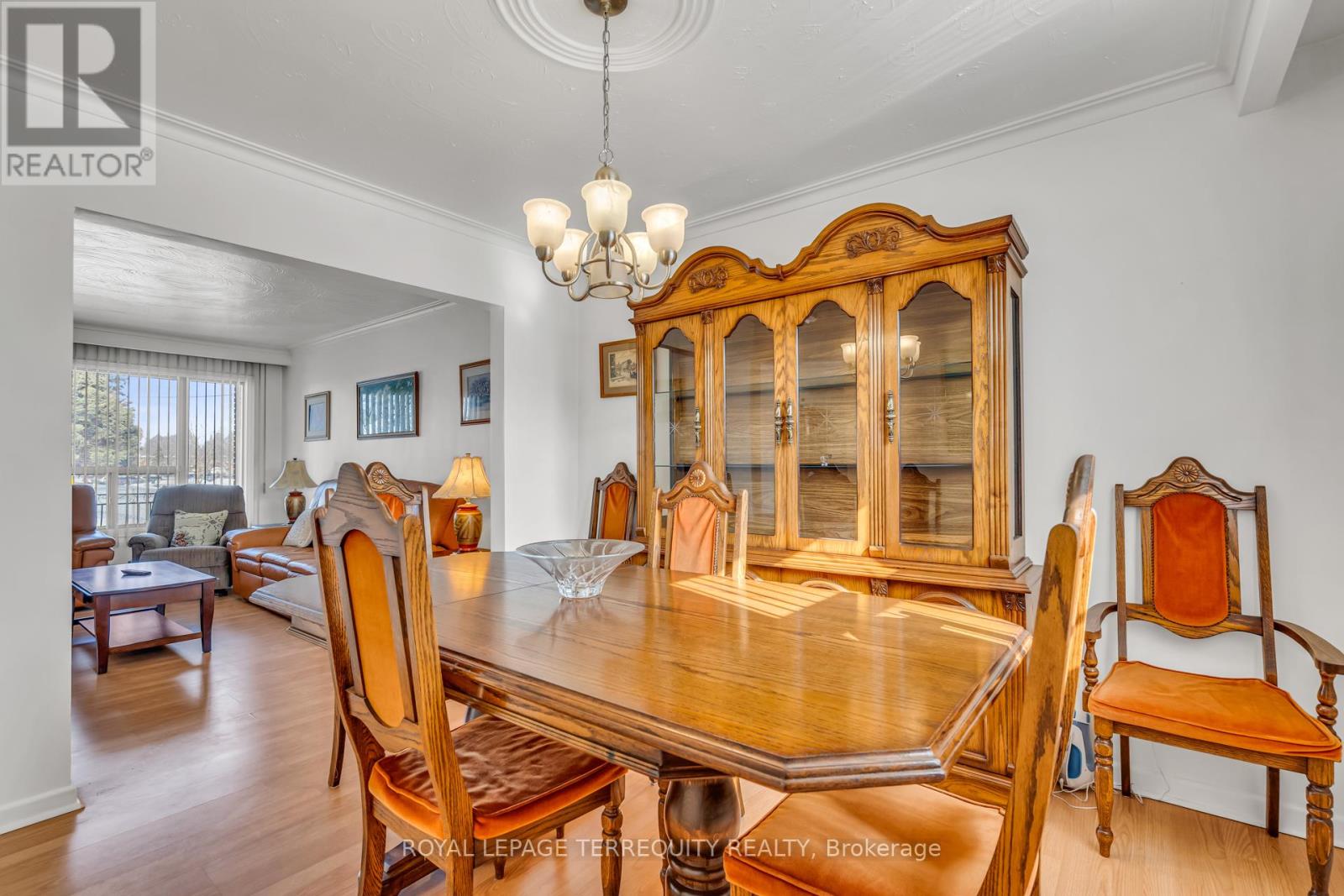 141 Harding Avenue, Toronto, Ontario  M6M 3A7 - Photo 7 - W12800622